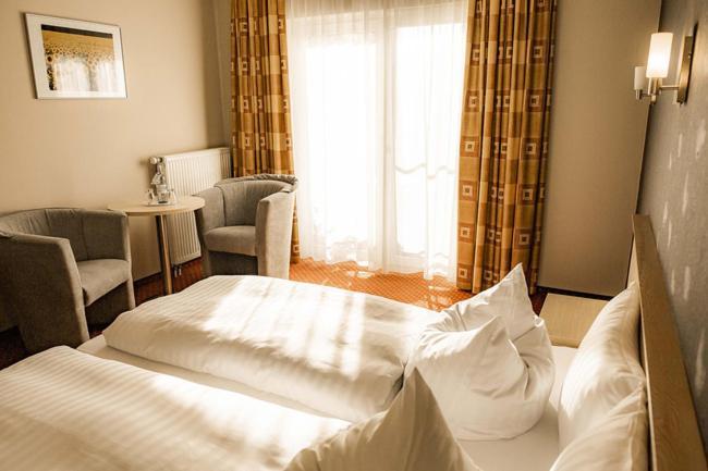 Mueritz-Strandhotel Рёбель Экстерьер фото